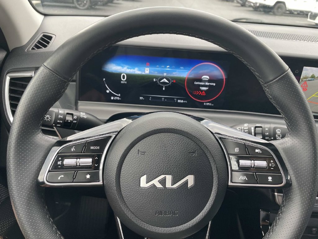 Used 2025 Kia Seltos SX AWD/4WD image 29