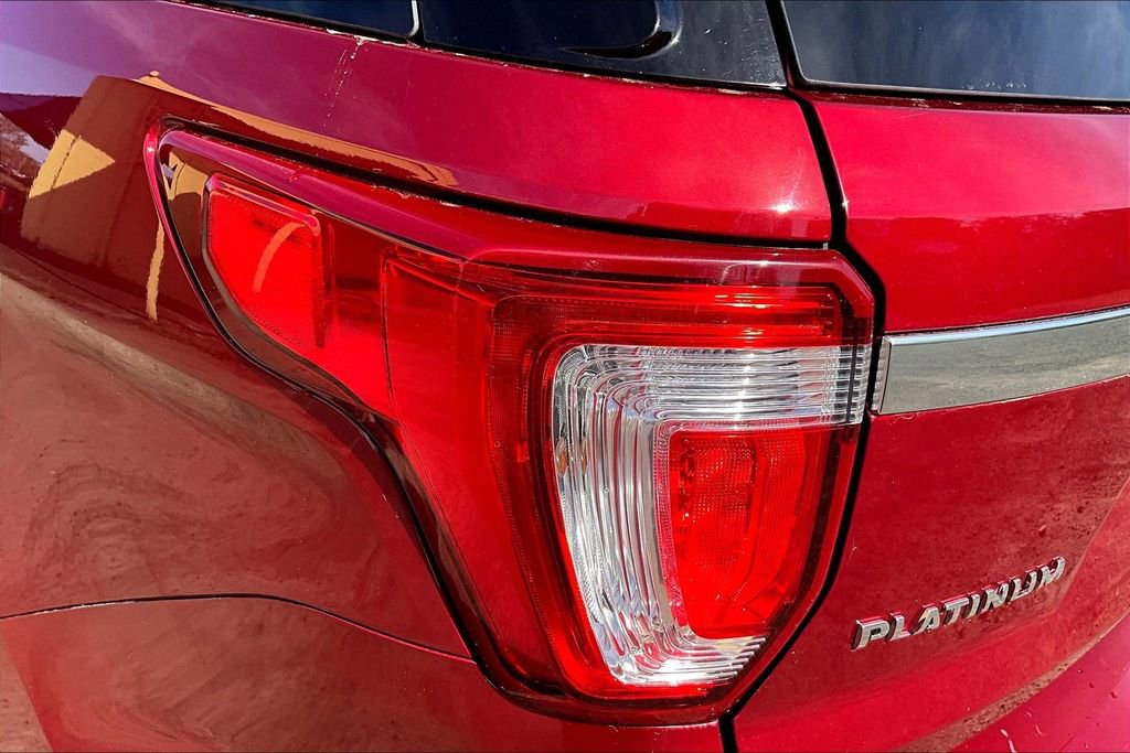 Used 2017 Ford Explorer Platinum AWD/4WD image 28
