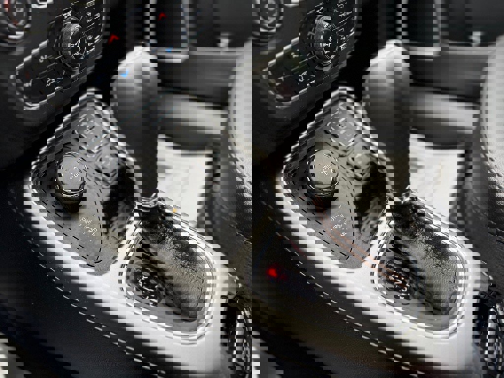 Used 2019 Jeep Compass Latitude w/ Cold Weather Group image 17