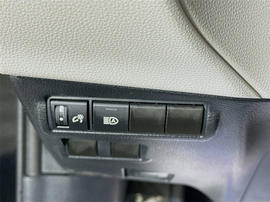 Certified 2024 Toyota Corolla Cross LE image 19