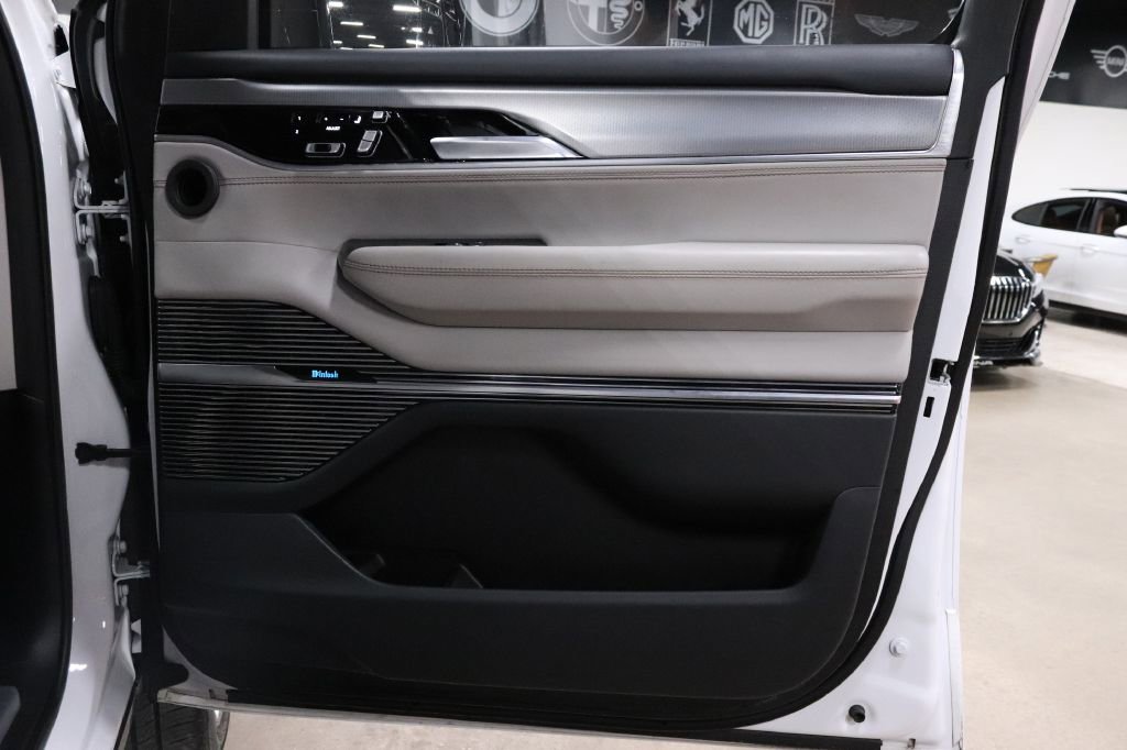 Used 2023 Jeep Grand Wagoneer Series II w/ Premium Group II image 29