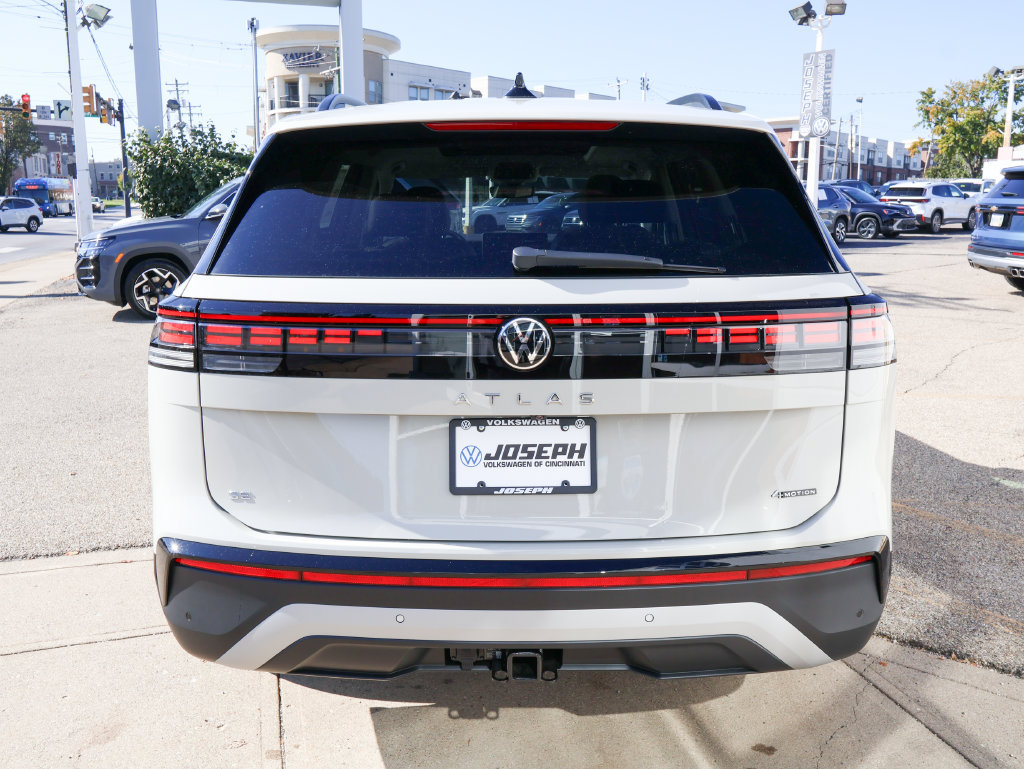 New 2027 Volkswagen Atlas SE AWD/4WD image 4