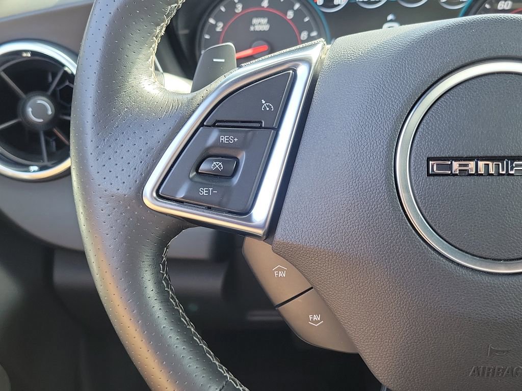 Used 2016 Chevrolet Camaro SS RWD image 7