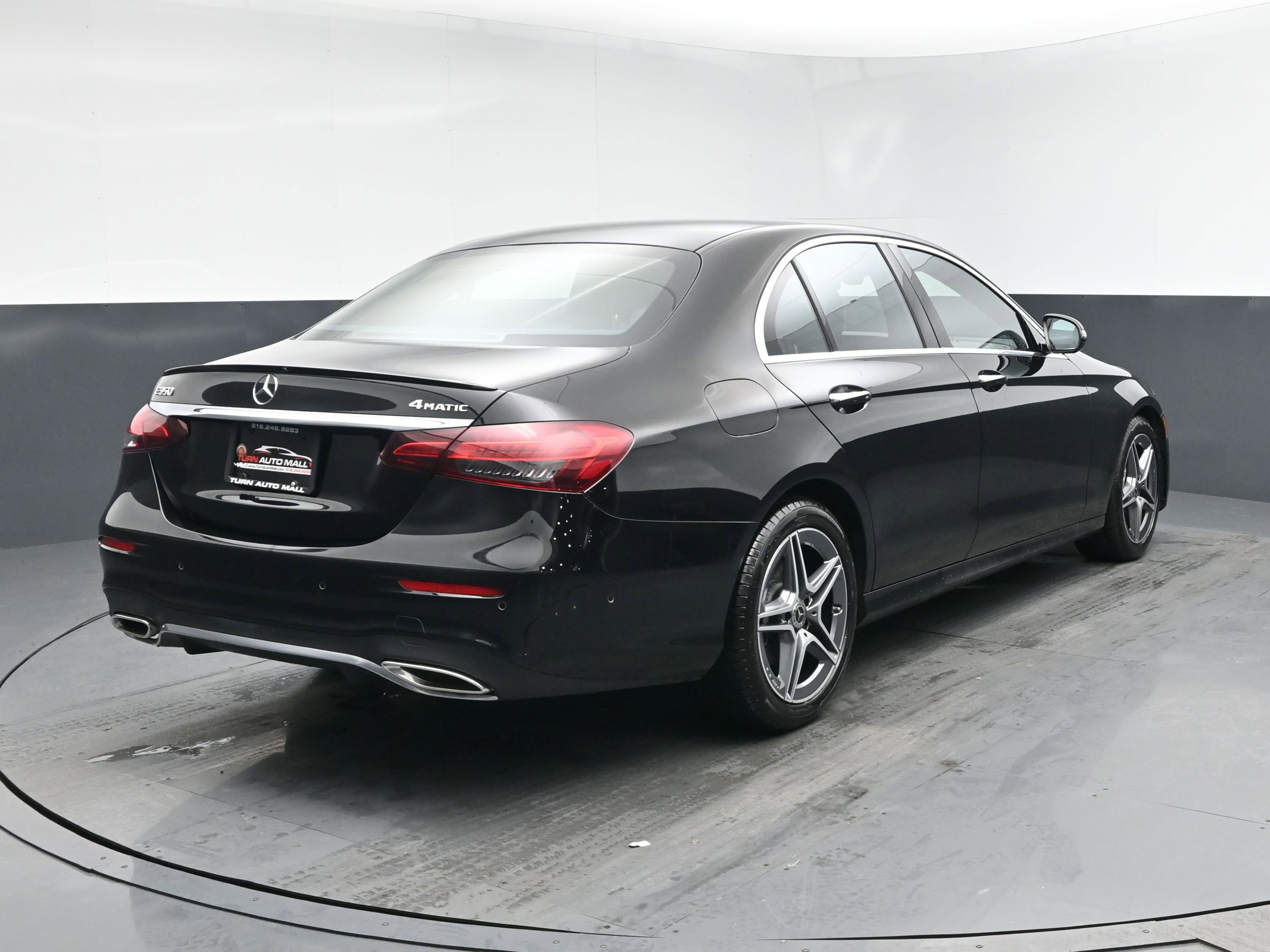 Used 2022 Mercedes-Benz E 350 4MATIC Sedan image 19