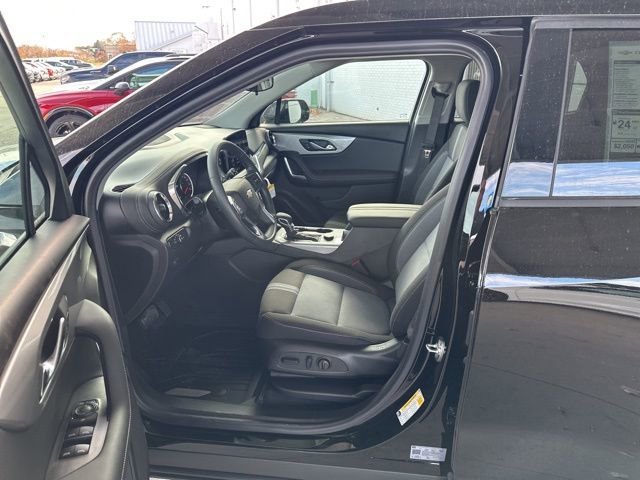 New 2026 Chevrolet Blazer LT w/ Midnight/Sport Edition image 13