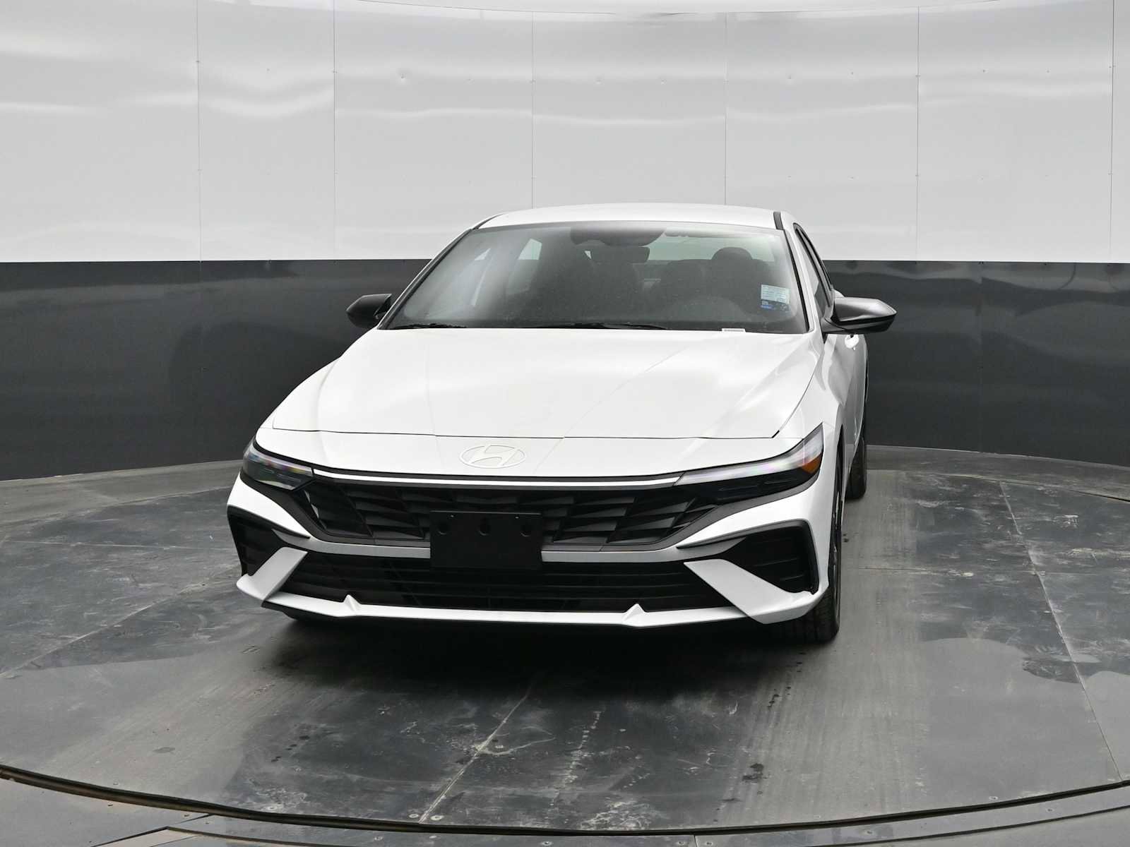 New 2026 Hyundai Elantra Sport w/ Cargo Package image 3