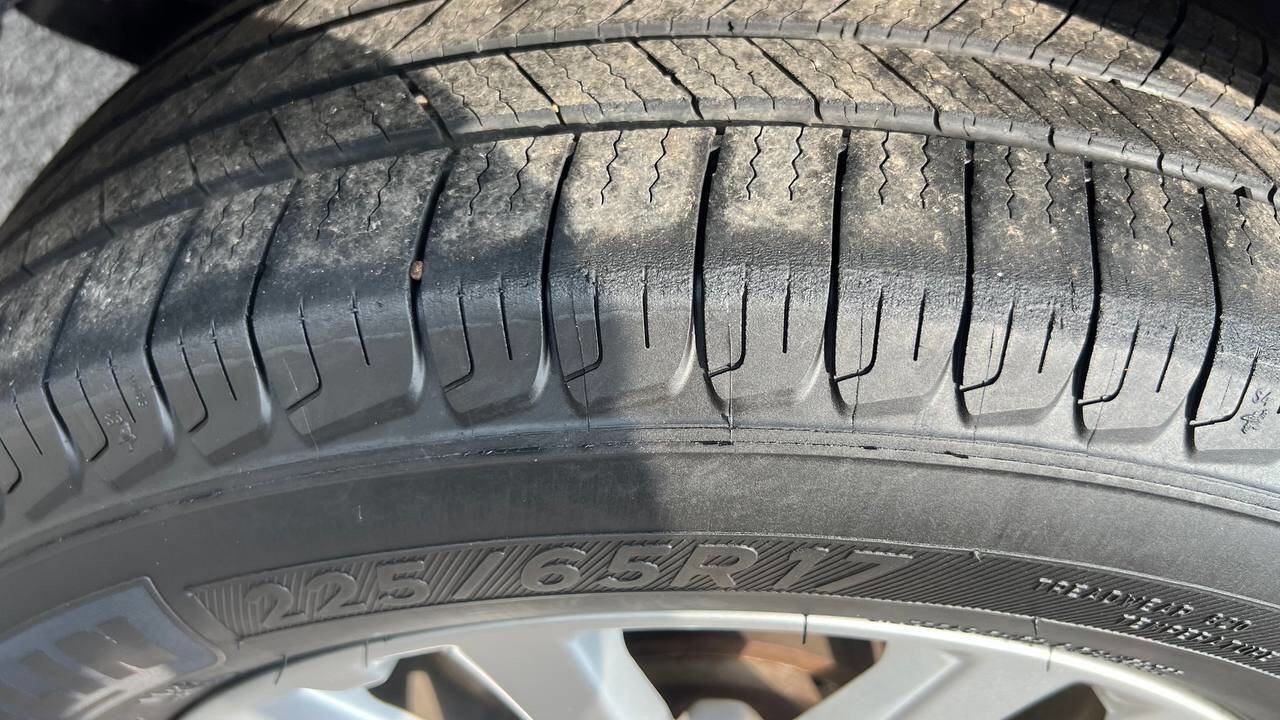 Used 2019 Nissan Rogue SV w/ Sun & Sound Touring Package image 35