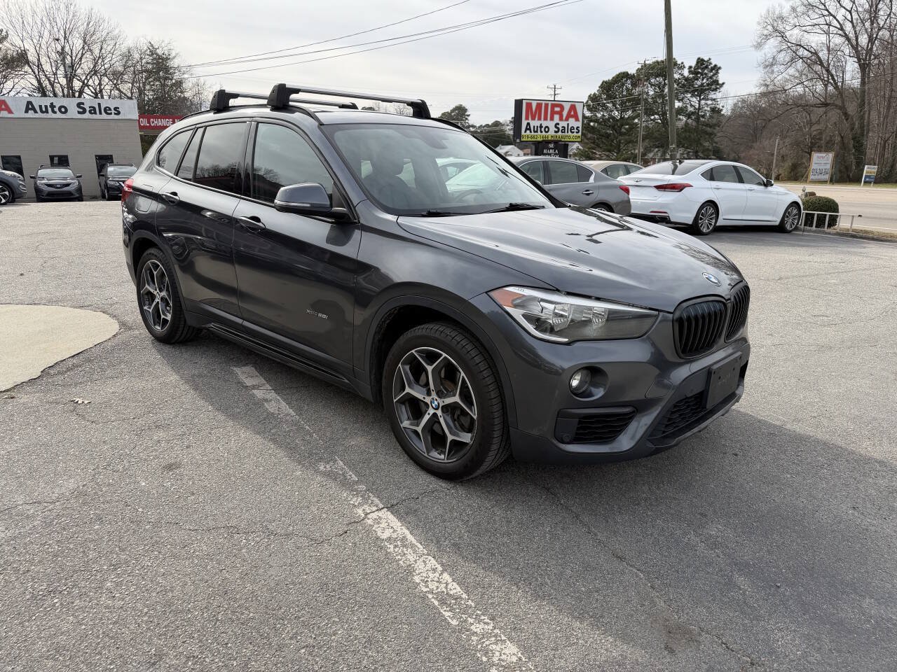 Used 2017 BMW X1 xDrive28i AWD/4WD image 2