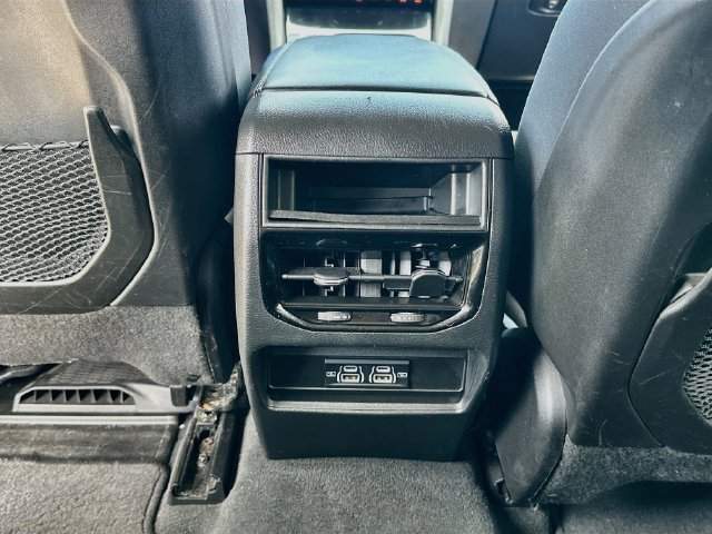Used 2023 Jeep Grand Cherokee Laredo AWD/4WD image 24