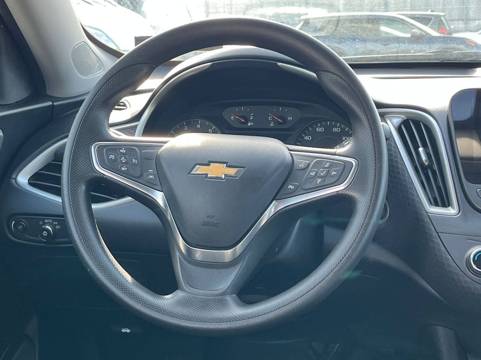 Used 2024 Chevrolet Malibu LT image 28