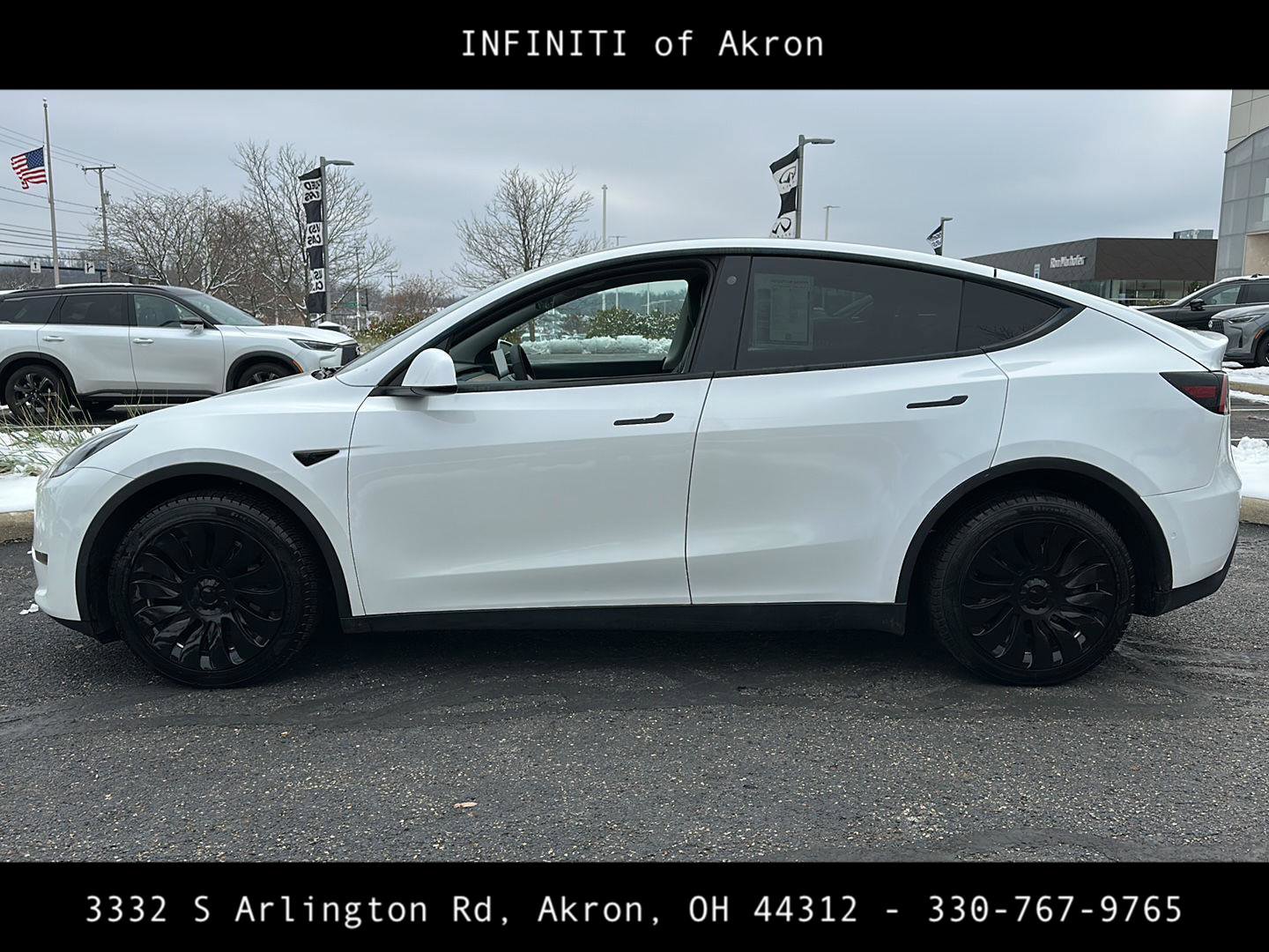 Used 2022 Tesla Model Y Long Range image 8