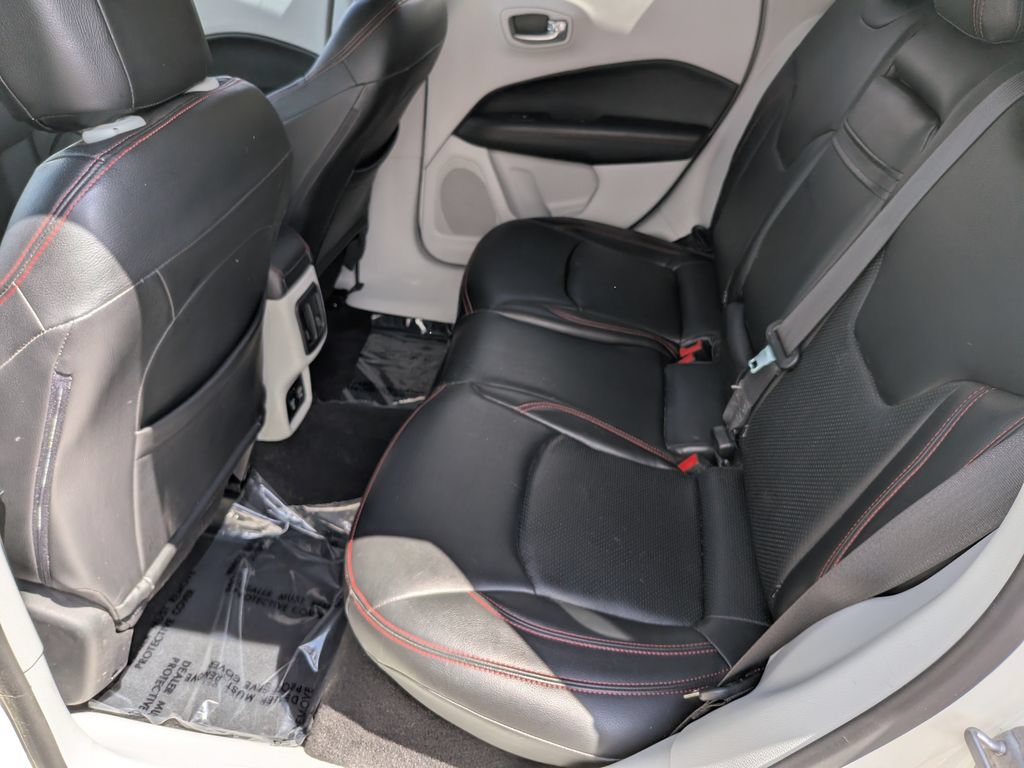Used 2018 Jeep Compass Limited w/ Safe & Security Group FWD image 28