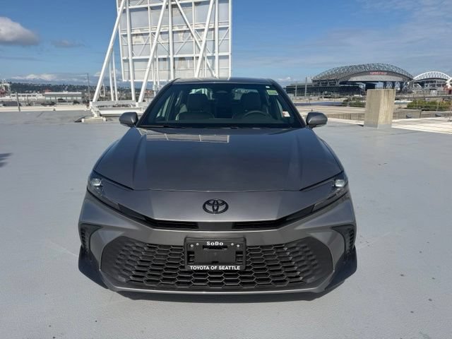 Used 2025 Toyota Camry SE AWD/4WD image 8