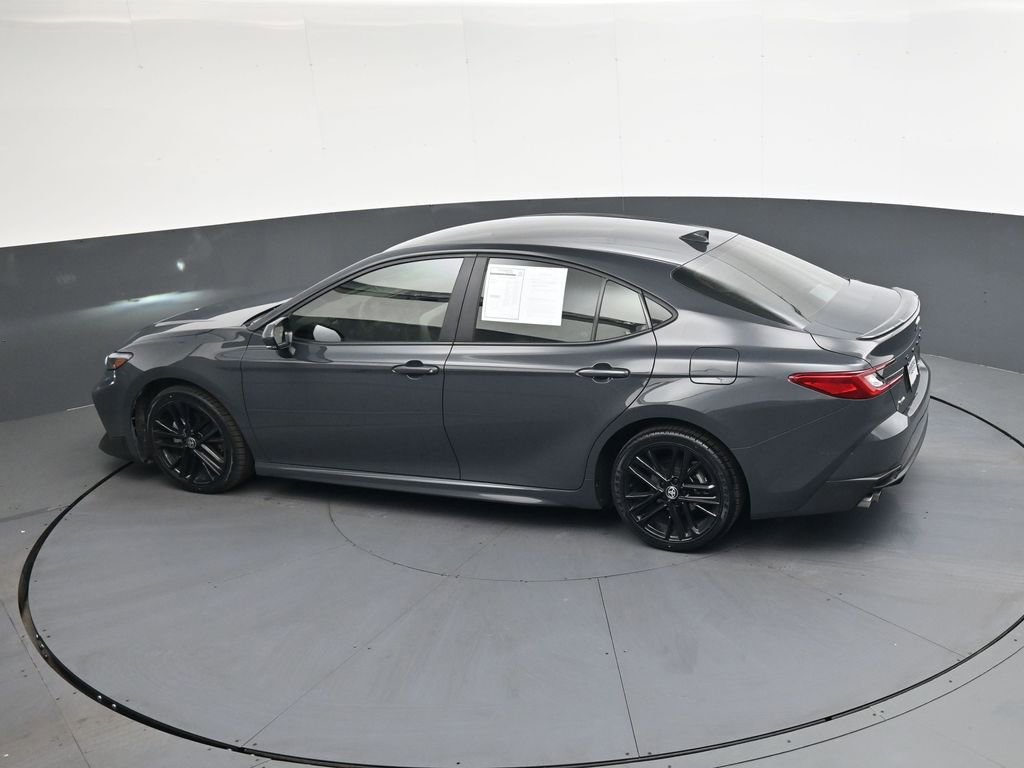 Used 2025 Toyota Camry SE w/ Convenience Package image 32