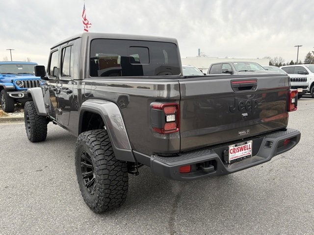 New 2025 Jeep Gladiator Sport image 5