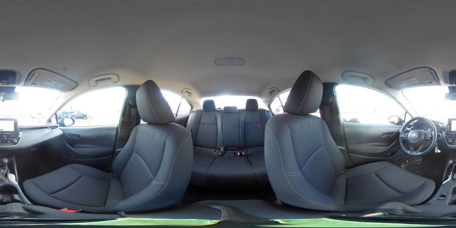 Used 2025 Toyota Corolla LE image 40