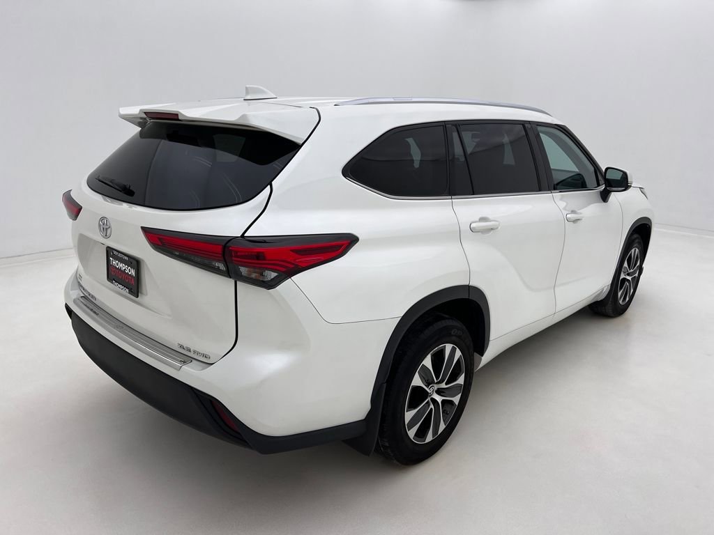 Used 2020 Toyota Highlander XLE image 7