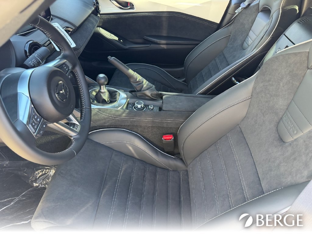 New 2026 MAZDA MX-5 Miata RF Club RWD image 13