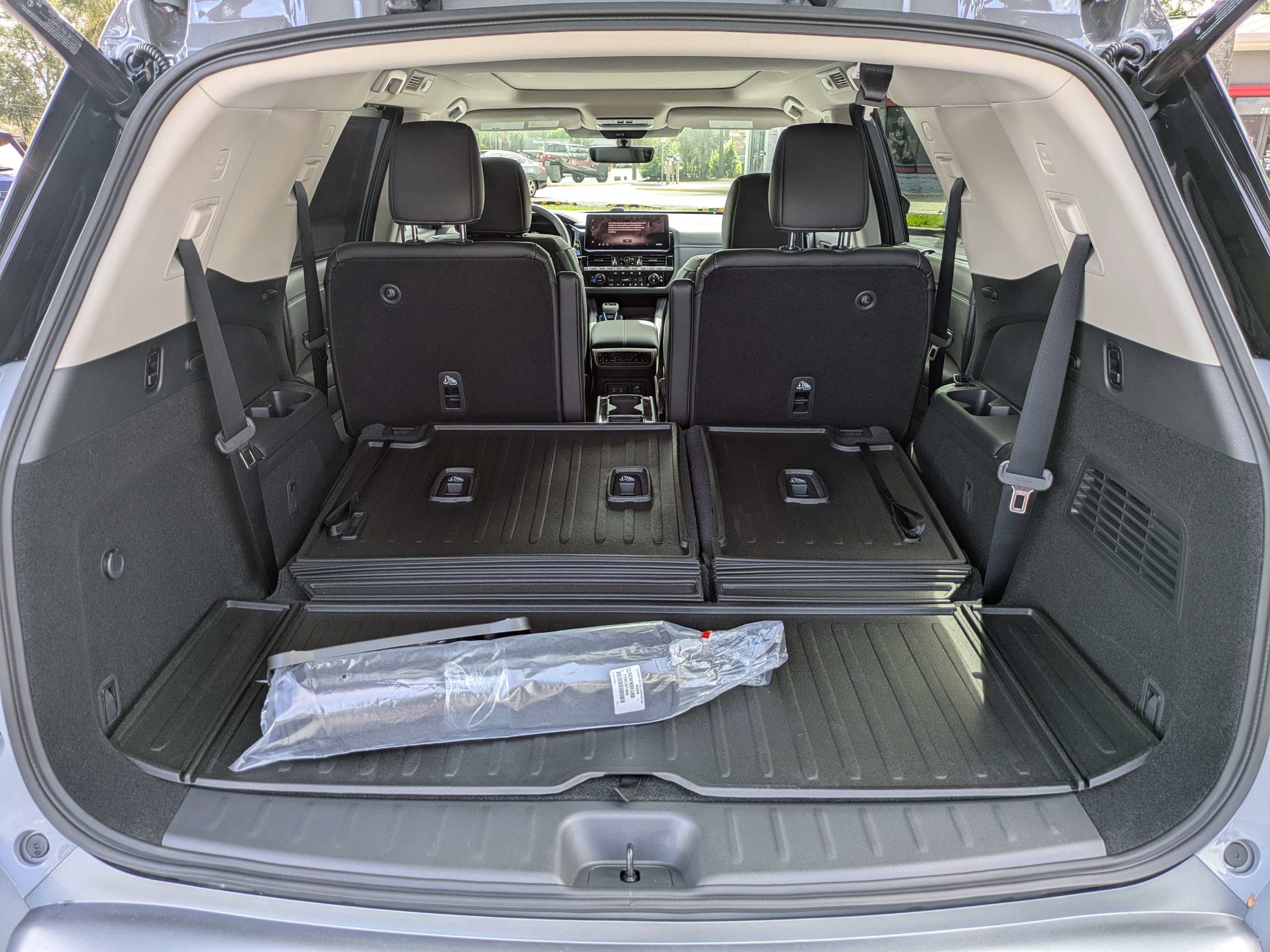 New 2026 Nissan Pathfinder Platinum FWD image 13