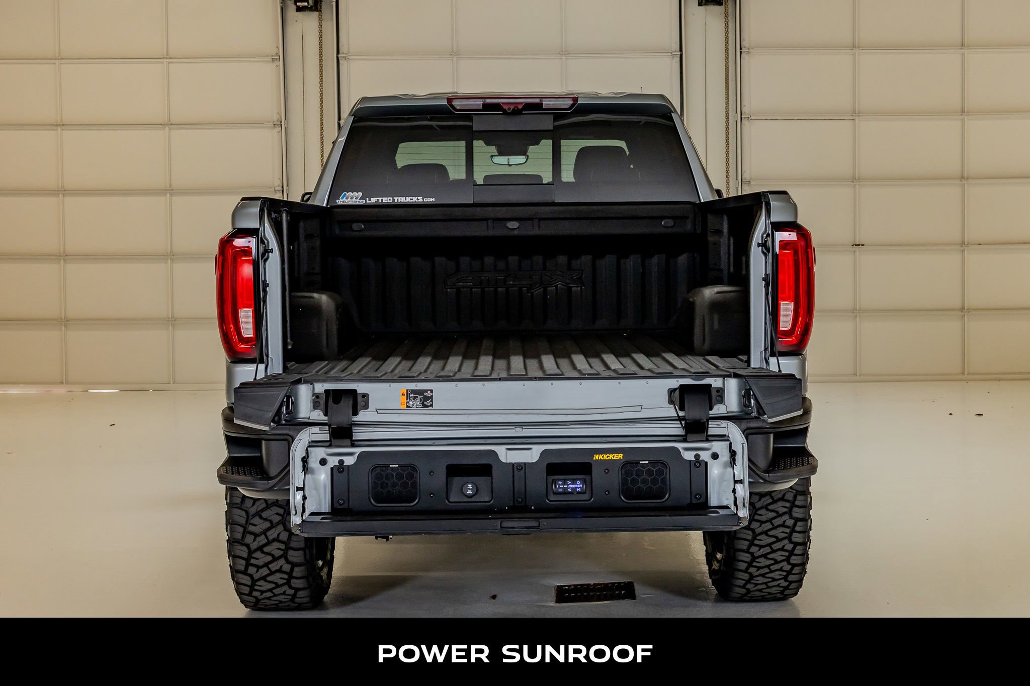 Used 2024 GMC Sierra 1500 AT4X image 8