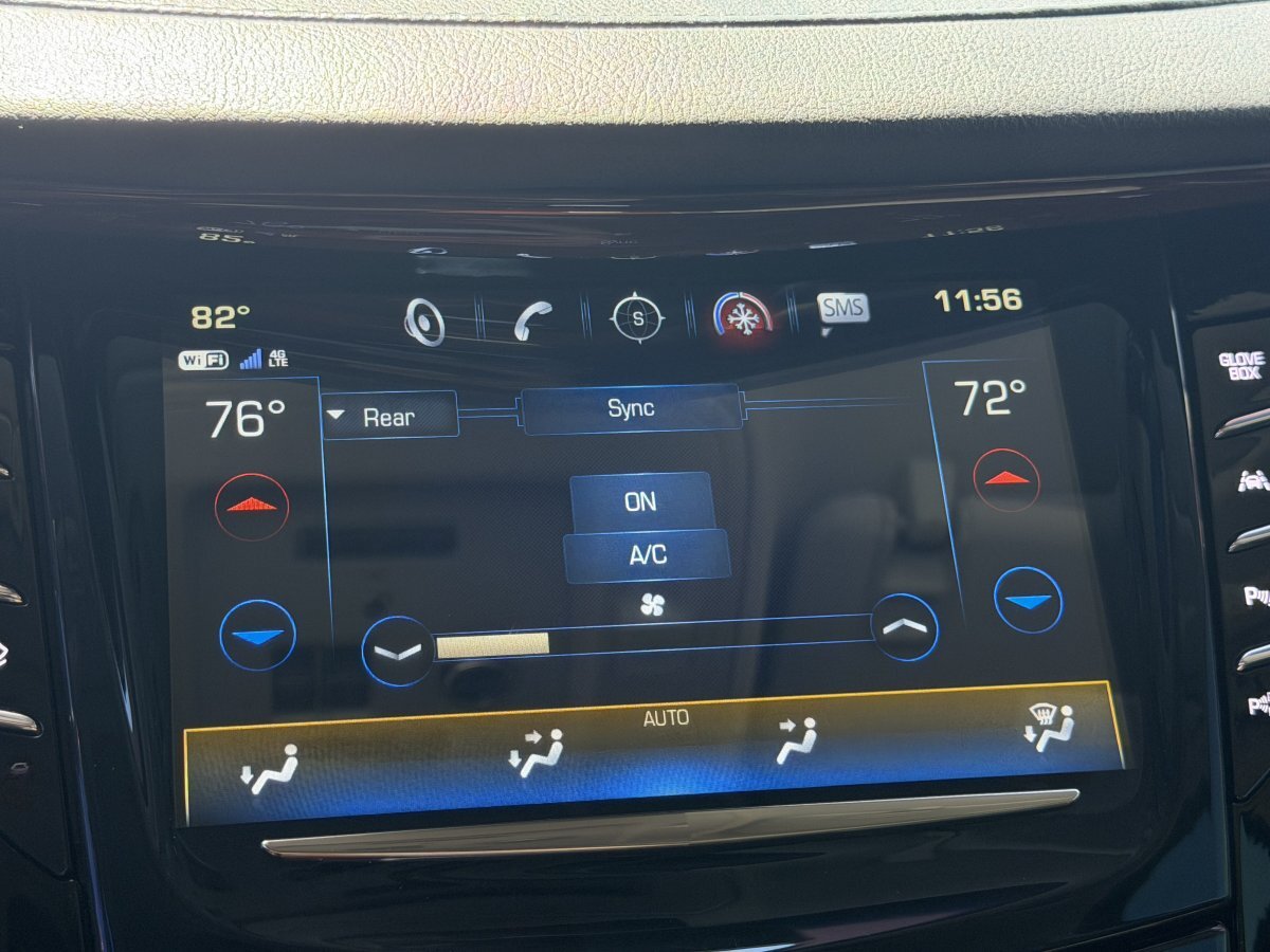 Used 2019 Cadillac Escalade Premium Luxury AWD/4WD image 26