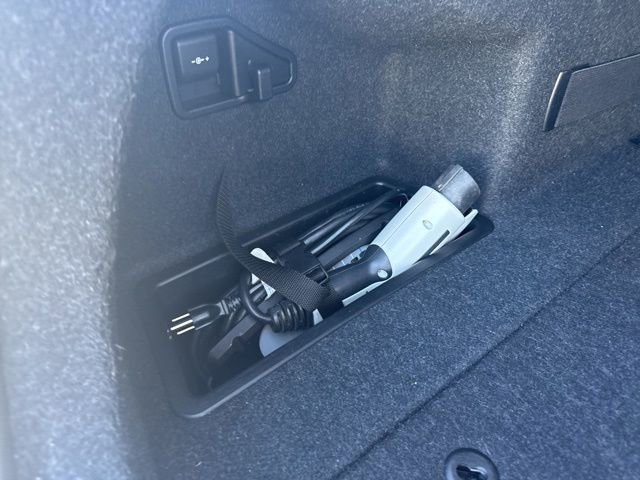 Used 2017 BMW 330e RWD image 16