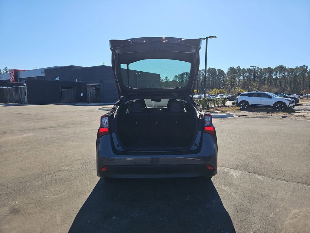 Used 2022 Toyota Prius Limited FWD image 14