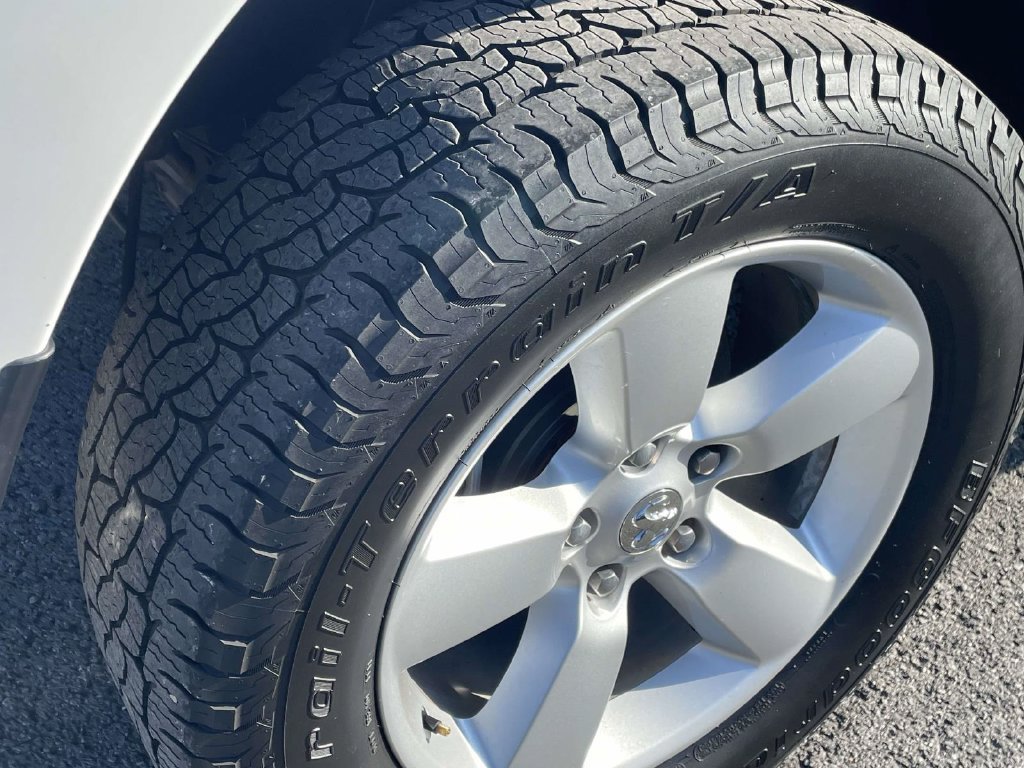 Used 2015 RAM 1500 Express AWD/4WD image 26