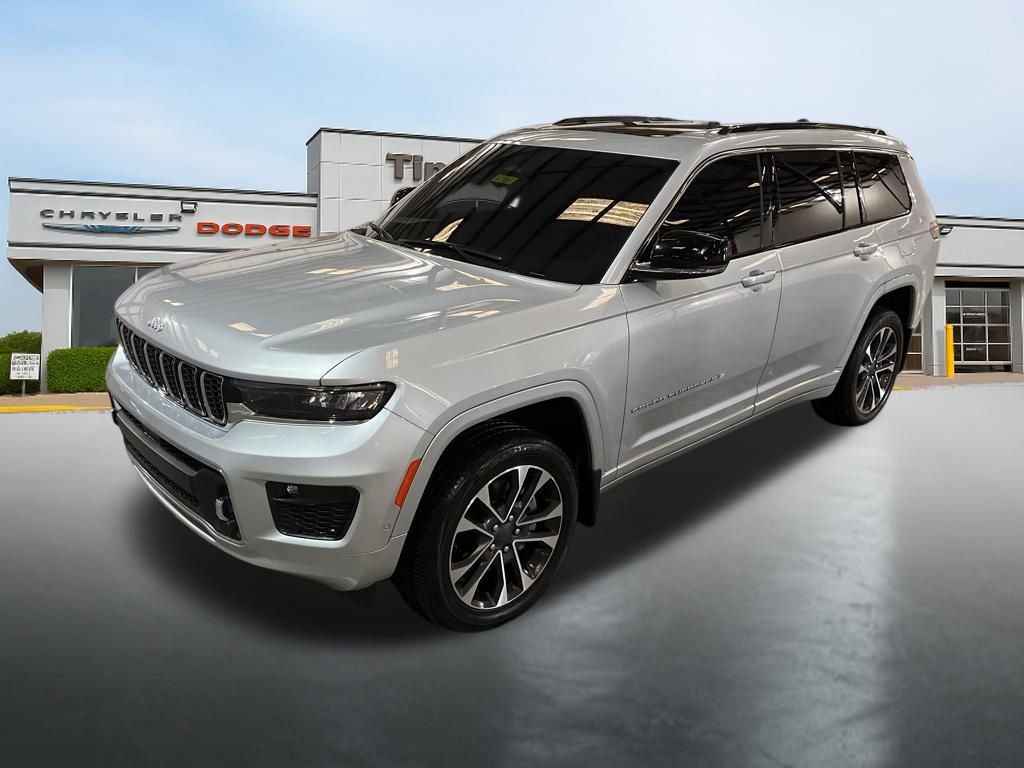 Used 2025 Jeep Grand Cherokee L Overland w/ MOPAR Finishing Package AWD/4WD image 9