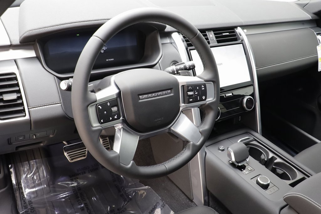 New 2026 Land Rover Discovery Limited Edition image 7