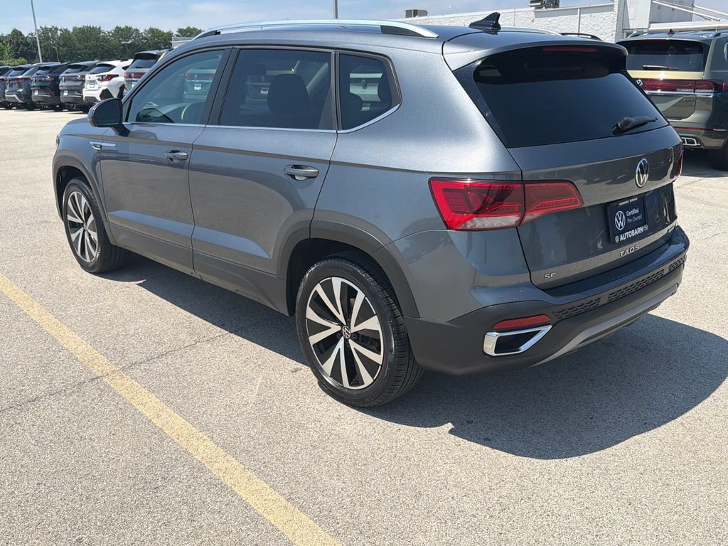 Certified 2022 Volkswagen Taos SE AWD/4WD image 4