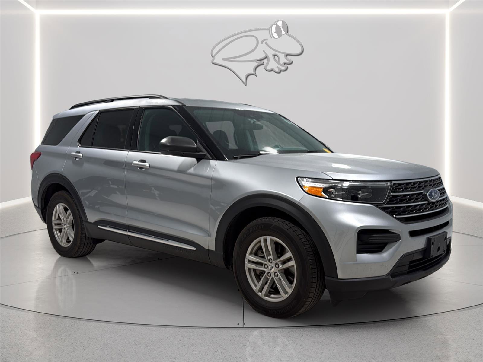 Used 2023 Ford Explorer XLT RWD image 8
