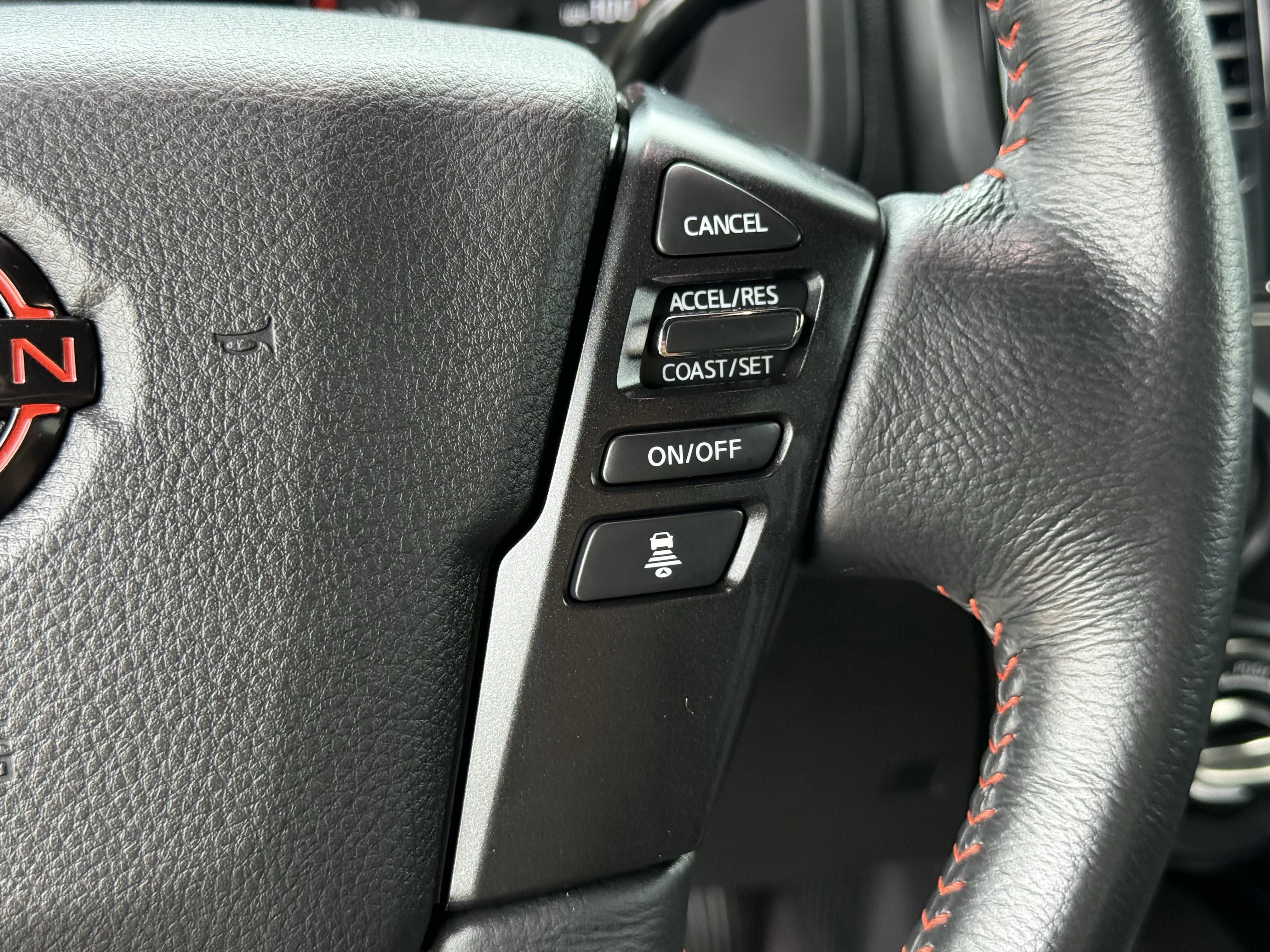 Used 2023 Nissan Titan PRO-4X w/ Pro-4x Utility Package AWD/4WD image 17