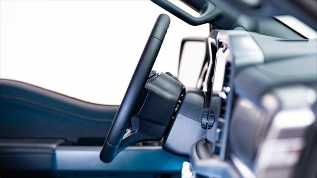 Used 2025 Ford F150 Lariat w/ Equipment Group 501A Mid image 24