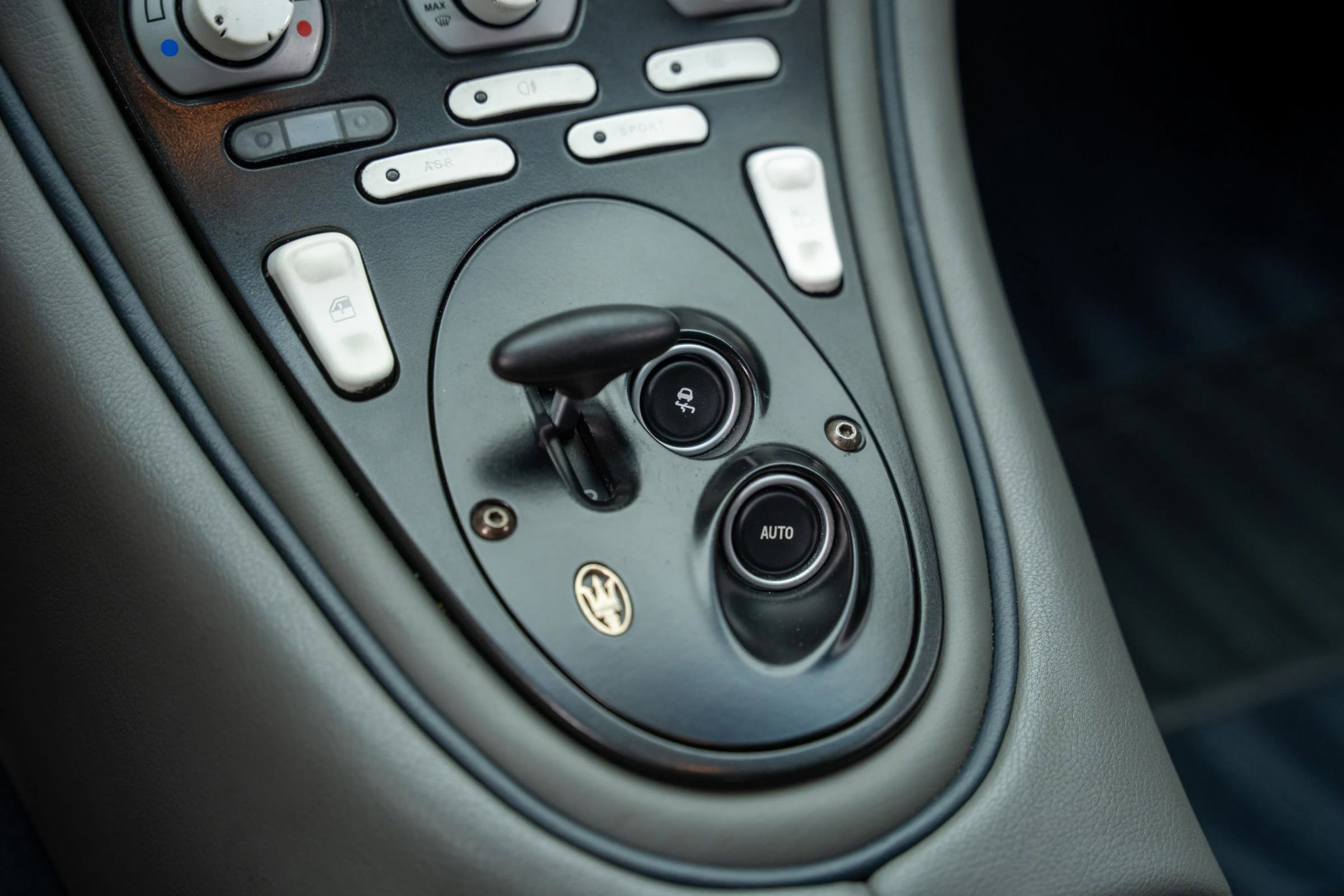 Used 2002 Maserati Coupe GT image 30