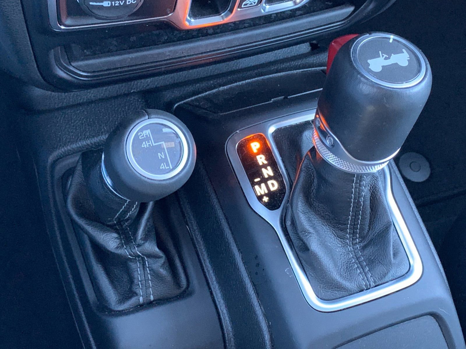 Used 2024 Jeep Wrangler Sahara w/ Technology Group image 24