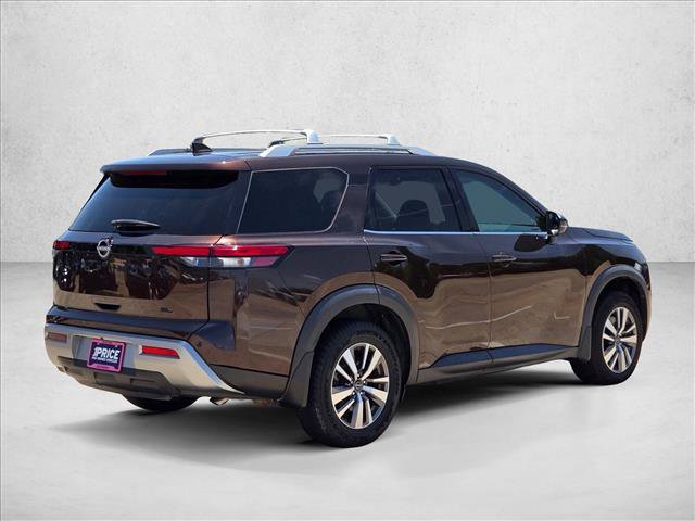 Used 2022 Nissan Pathfinder SL w/ Lighting Package (N92) FWD image 5