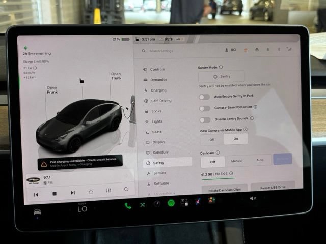 Used 2022 Tesla Model Y Performance AWD/4WD image 29