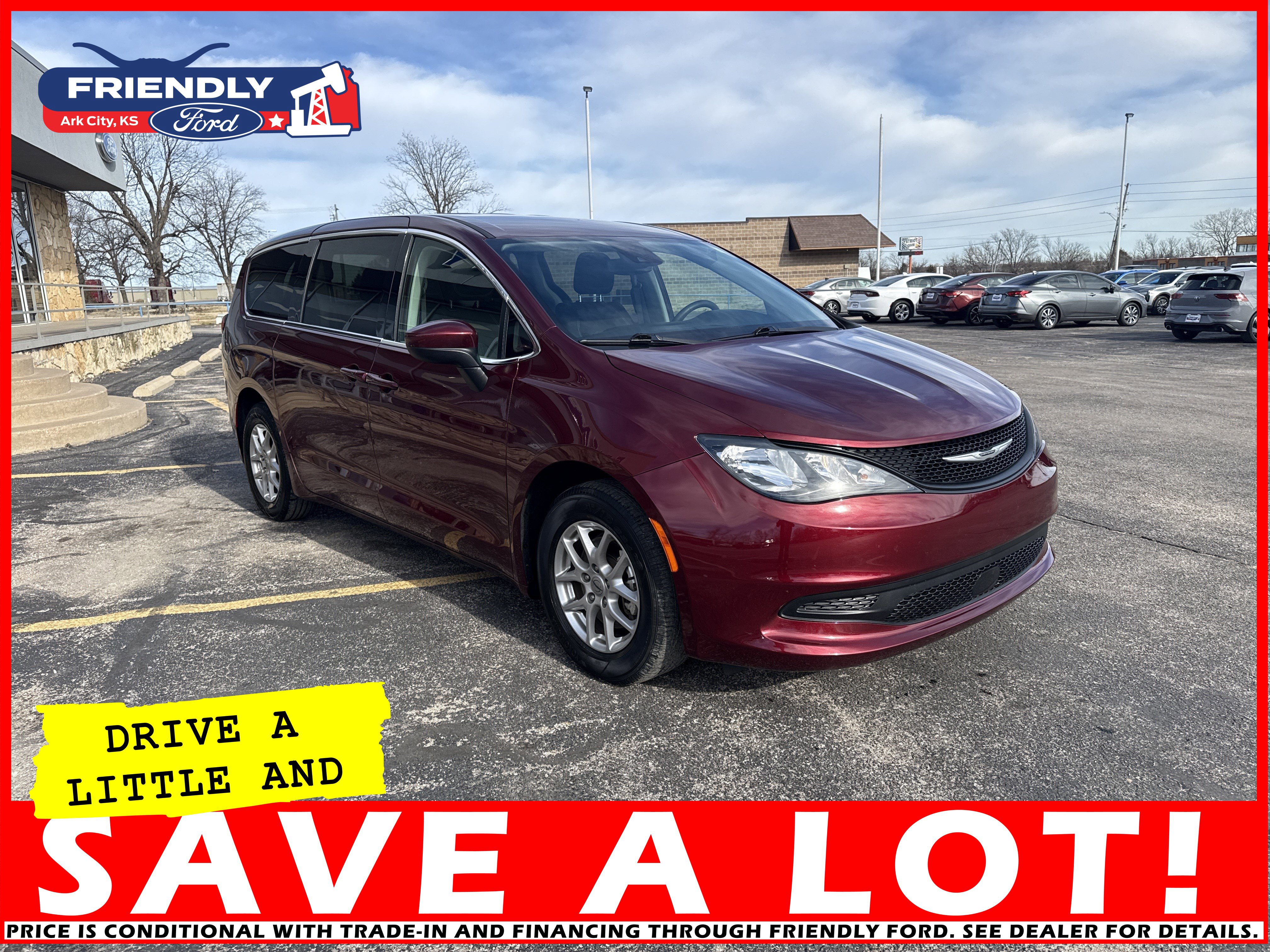 Used 2023 Chrysler Voyager LX image 9