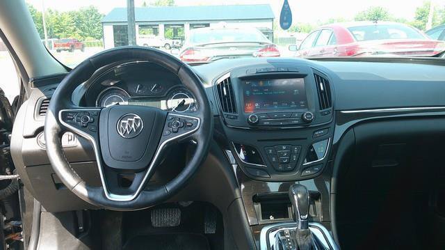 Used 2017 Buick Regal Premium FWD image 10