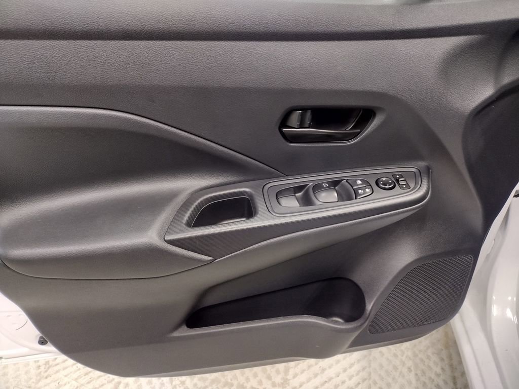 Used 2022 Nissan Versa S image 17