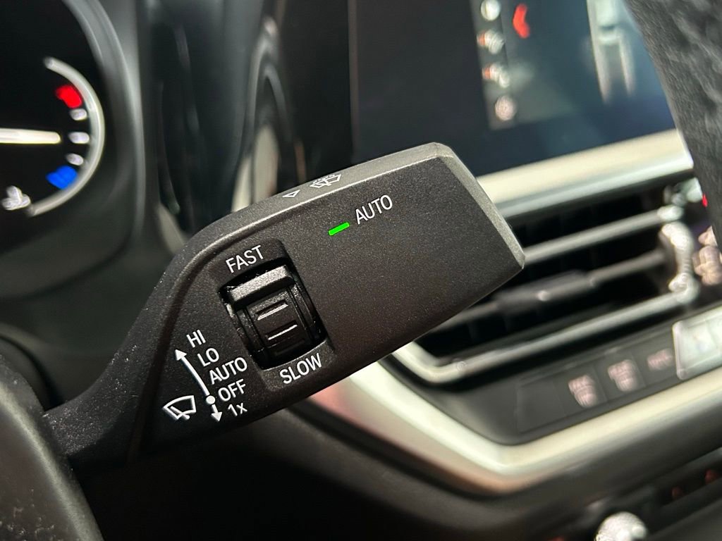 Used 2019 BMW 330i Sedan w/ Convenience Package image 17