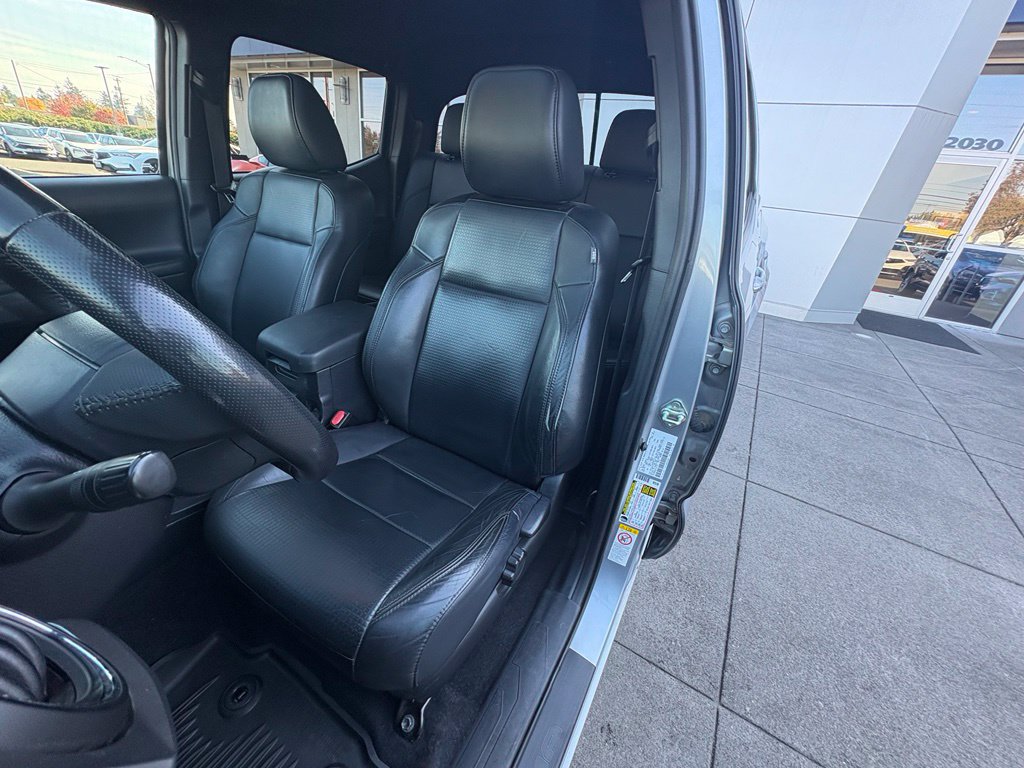 Used 2018 Toyota Tacoma Limited AWD/4WD image 13