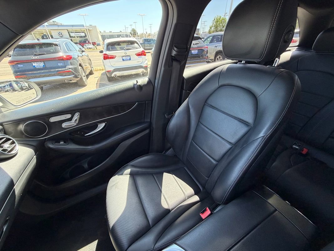 Used 2018 Mercedes-Benz GLC 300 4MATIC image 20