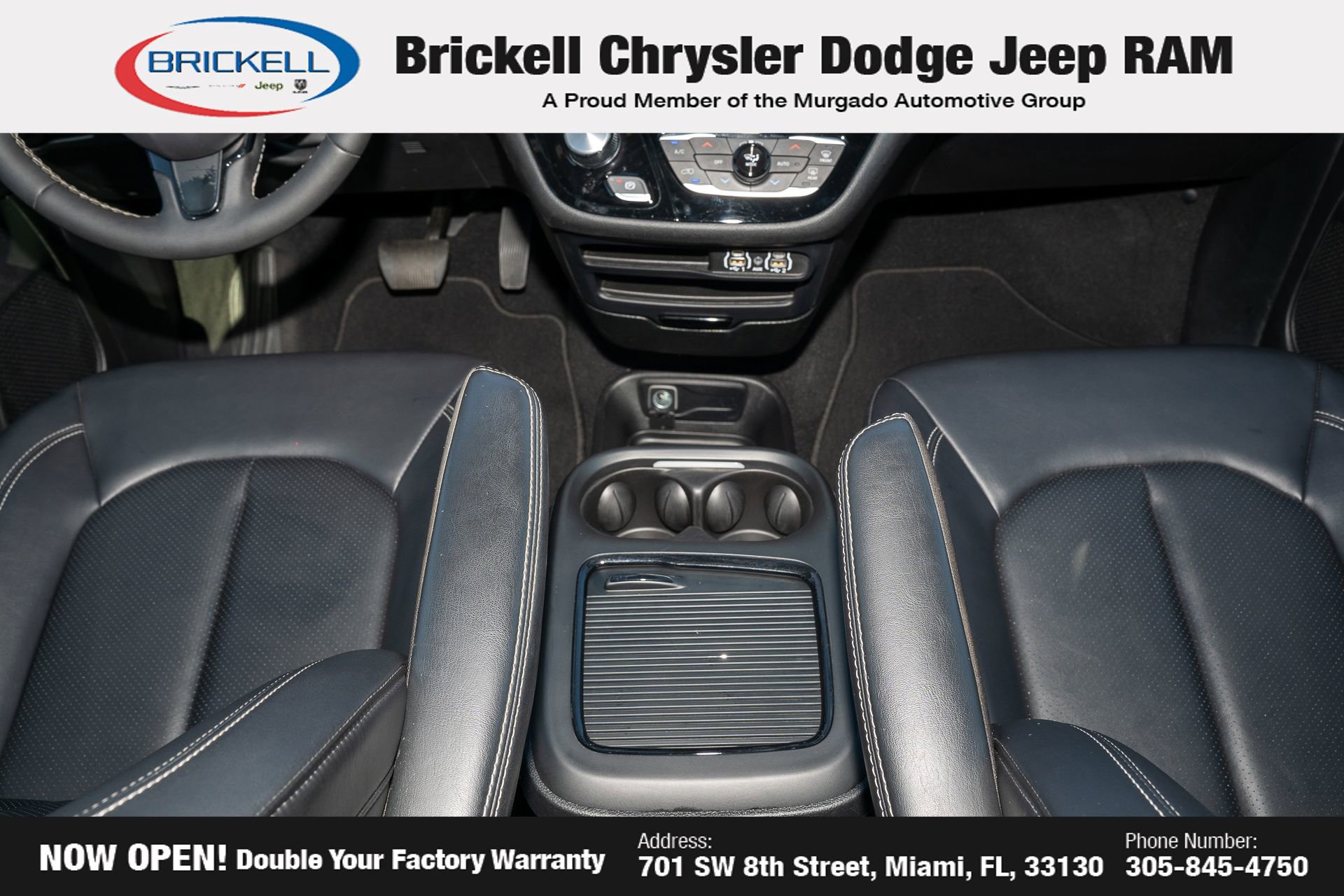 Used 2024 Chrysler Pacifica Limited FWD image 25