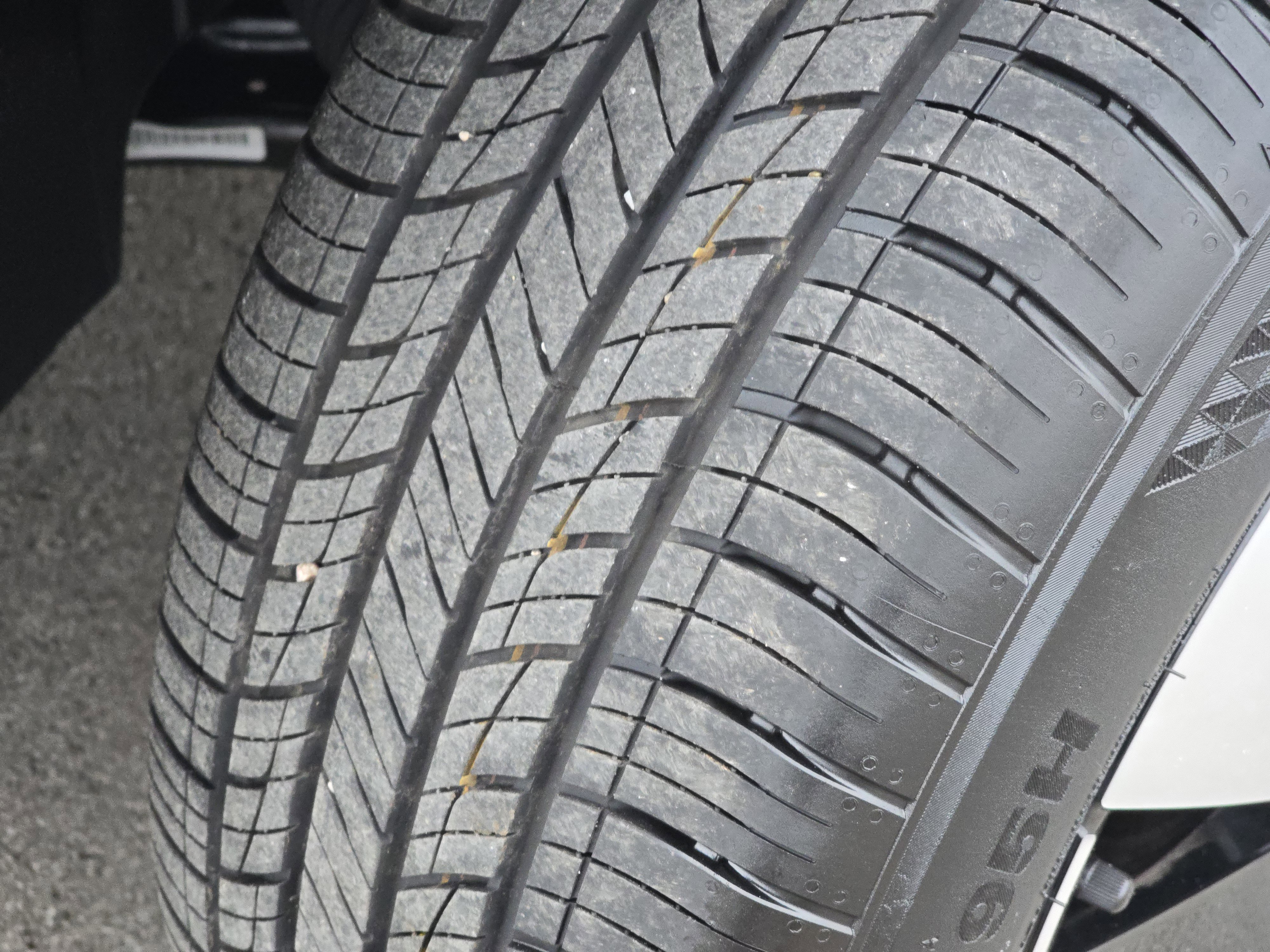 Certified 2024 Volkswagen Taos S image 14