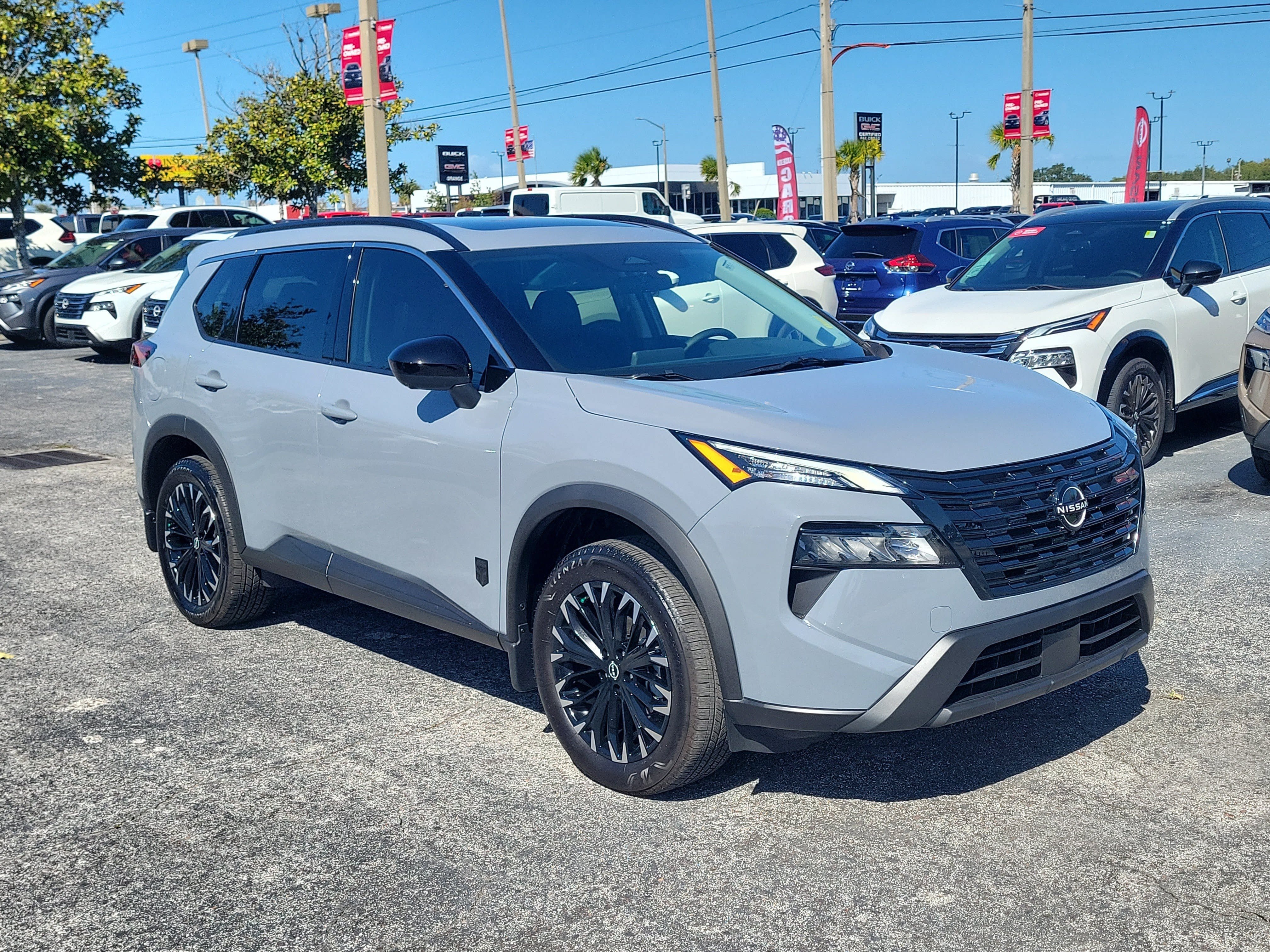 Certified 2026 Nissan Rogue Dark Armor FWD image 3