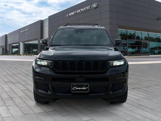 Used 2024 Jeep Grand Cherokee L Altitude AWD/4WD image 8