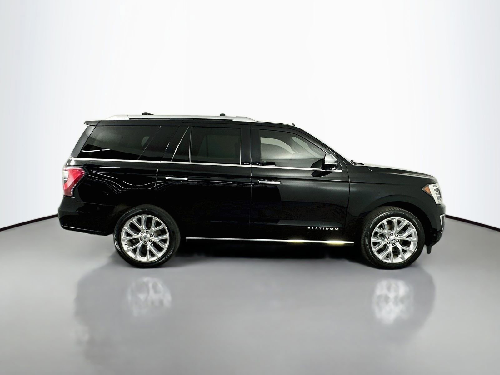 Used 2018 Ford Expedition Platinum AWD/4WD image 8