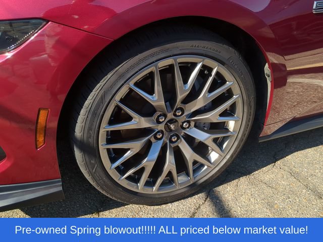 Used 2025 Ford Mustang GT Premium RWD image 7